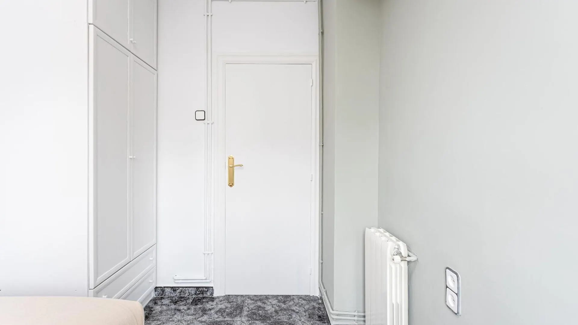 3 Bdr Apt In Cornella 5 Mins Form The Metro Cornella de Llobregat