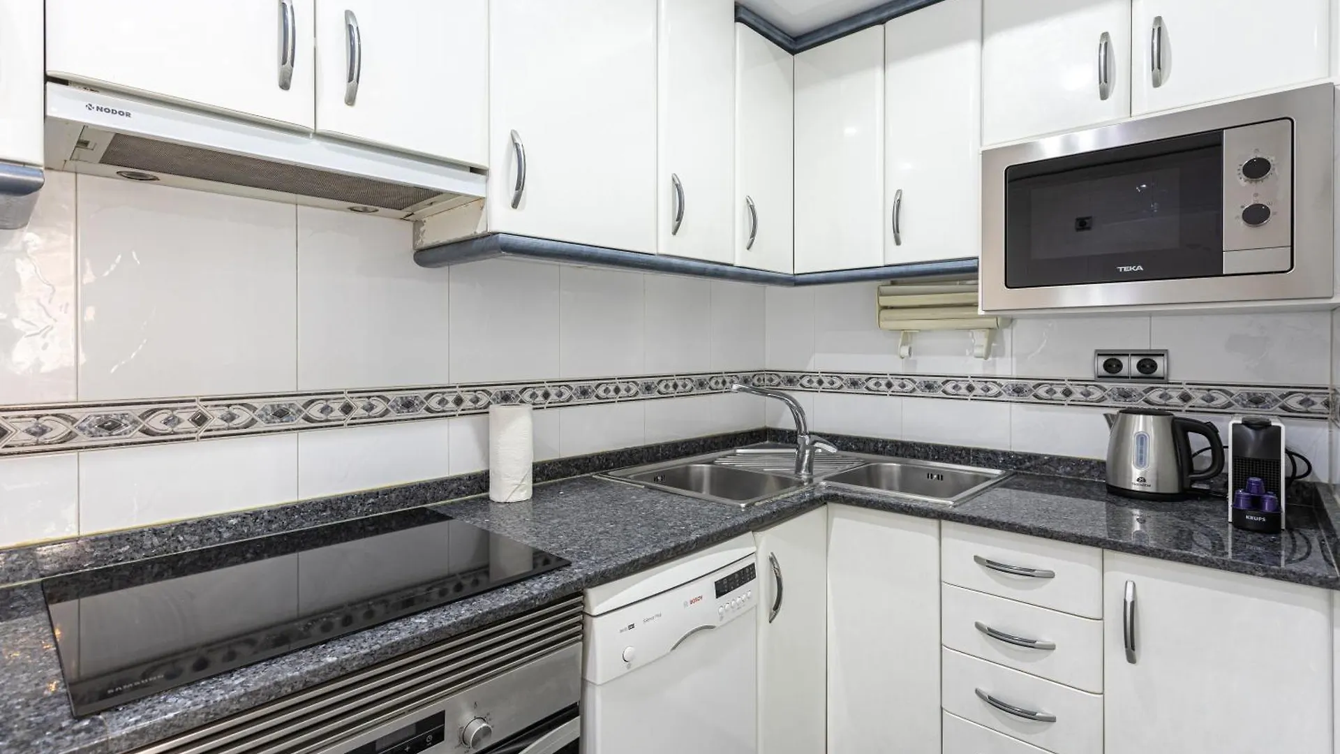 3 Bdr Apt In Cornella 5 Mins Form The Metro Cornella de Llobregat Spain