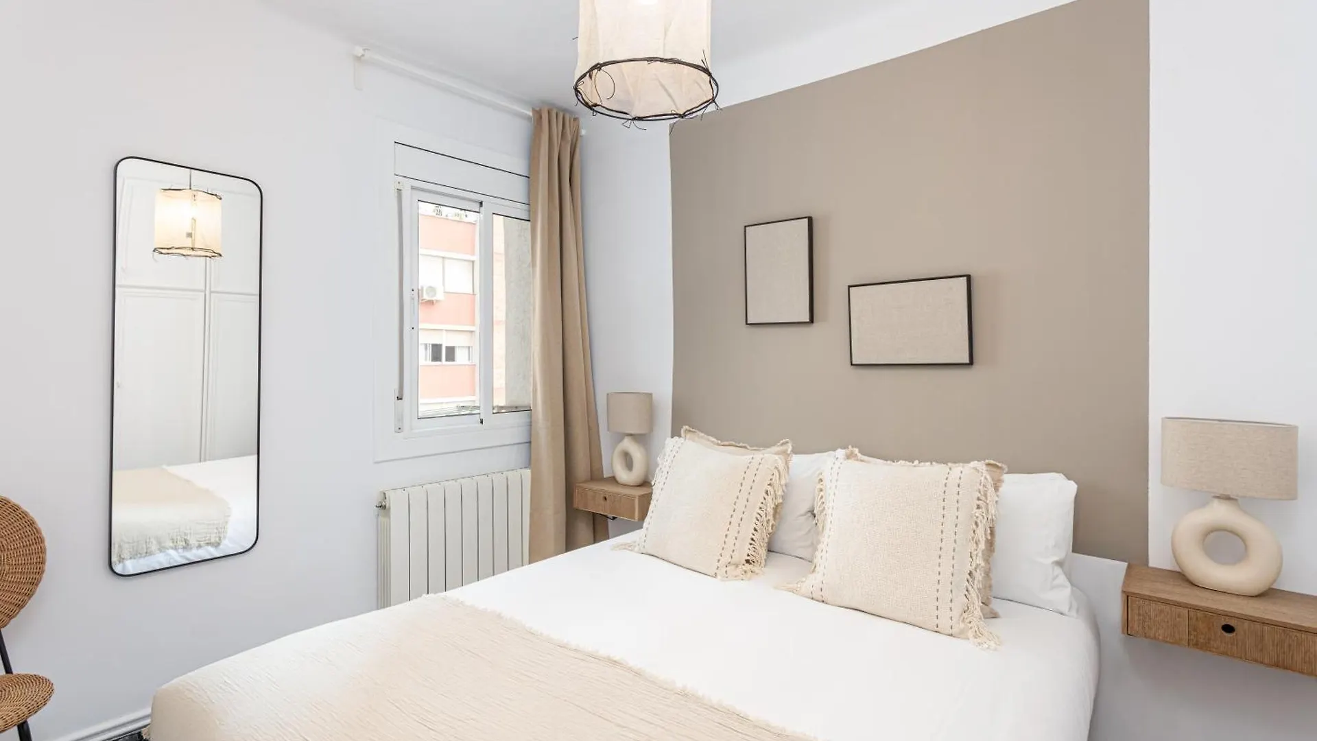 3 Bdr Apt In Cornella 5 Mins Form The Metro Cornella de Llobregat